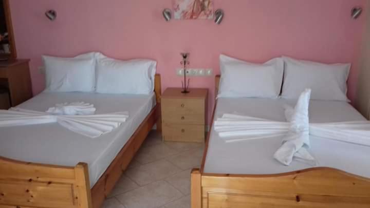 Poseidon Rooms Nea Vrasna Exterior photo