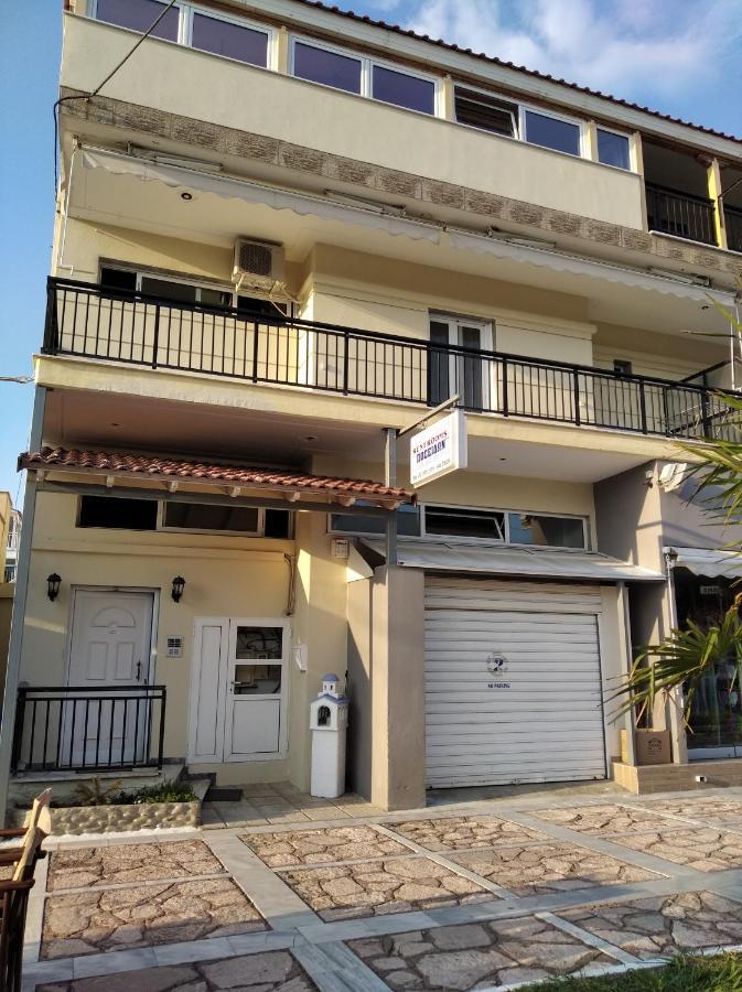 Poseidon Rooms Nea Vrasna Exterior photo
