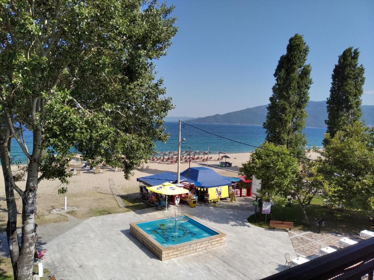 Poseidon Rooms Nea Vrasna Exterior photo